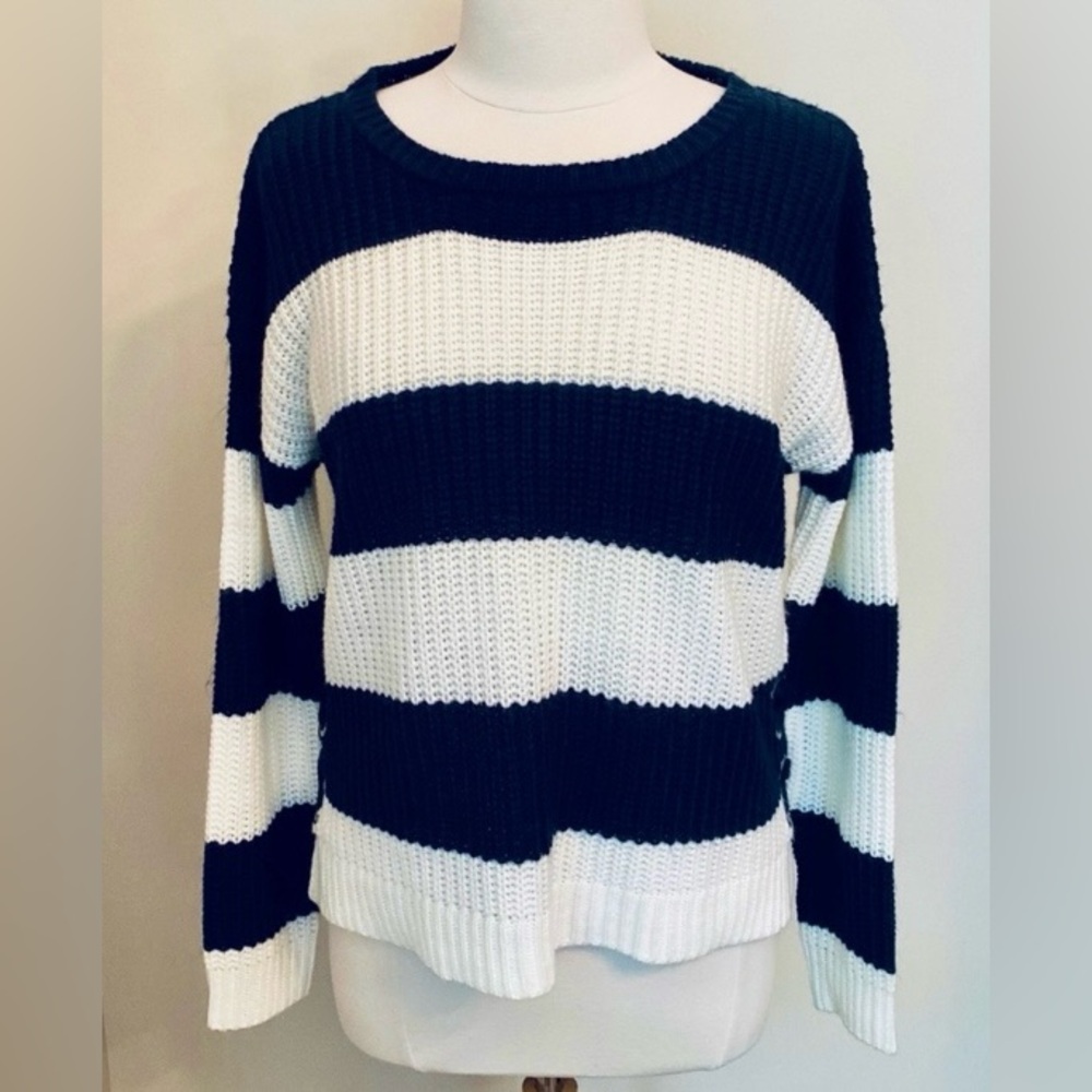 It’s Our Time White Blue Color-Block SZ L East Coast Preppy Nautical Sweater